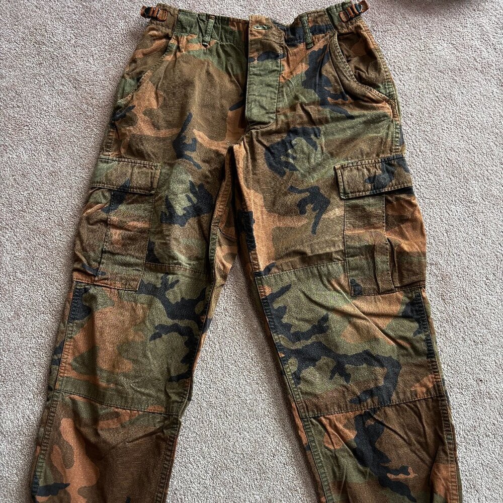 Vintage Orange & Brown Camo Joggers – Size Small (Fits Like)